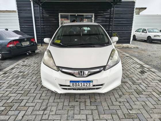 HONDA FIT 1.4 LX 16V FLEX 4P MANUAL HONDA FIT 1.4 LX 16V FLEX 4P MANUAL